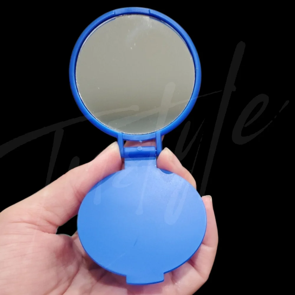⭐️4/$16⭐️ Folding Pocket Mirror - Picture 3 of 4